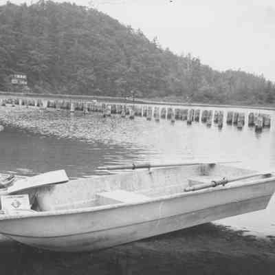 drawing in rowboat.jpeg 661KB