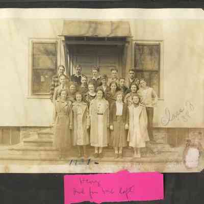 HB-0160-SHSClassof1938.JPG 373KB: Saugatuck High School clas of 1938 from Henry Brady album