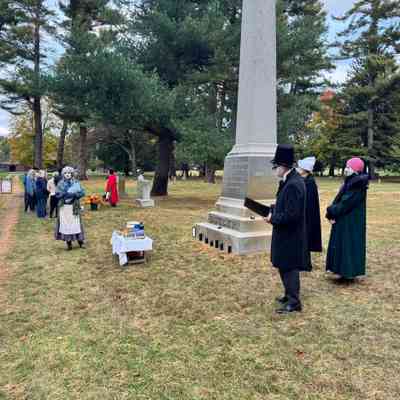 Sally Winthers as Mary Butler complaining about the hardships of life in the Michigan territory.: Event photo by Kathy Fries-Wilson