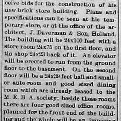 cr1904040804JohnKoningTakesBidsForBuilding.jpg 32KB