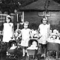          eddydolls.jpg 66KB
   