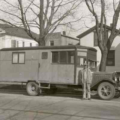 Truck@SimonsonBldg.jpg 2.9MB: Richer version of the image noted as being near Simonson Building