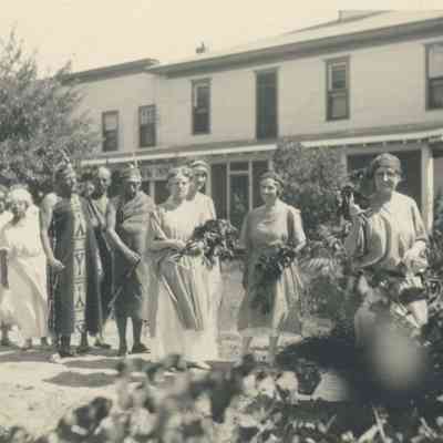 pageant.jpeg 3.8MB: Elsa Ulbricht leading costumed procession