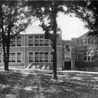          96_22_1_1929_School_bldg.jpg
   