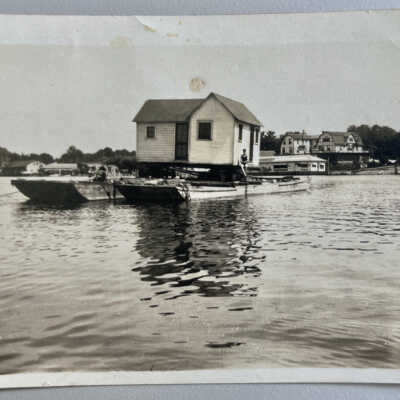 House boat