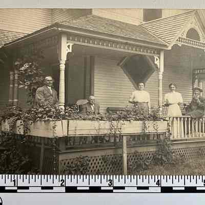 Captian Phelps' Porch