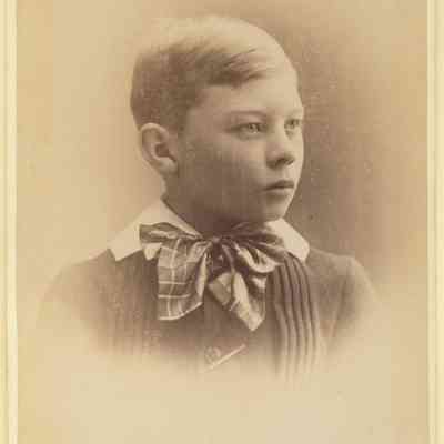 Wallin-CharlesWallin.JPG 187KB