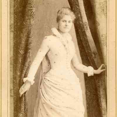 Jessy Wallin 1886.jpg 1.7MB