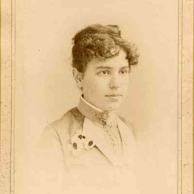 Madeline Wallin 1881.jpg 1.6MB