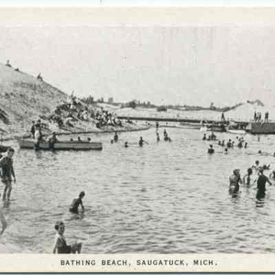BathingBeachCard_1924.jpg 432KB: Digital scan from 2021.72.02