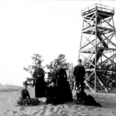 People on Baldhead ca 1885: 07.82 tower ca 1885