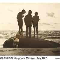          DOUGLAS ROCK PHOTO.jpg 1.3MB
   