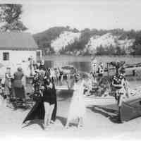          032_Costume_Party_1_.jpg 474KB
   