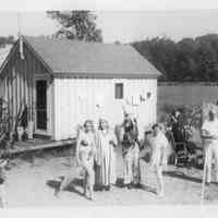          033_Costume_Party_2_.jpg 491KB
   