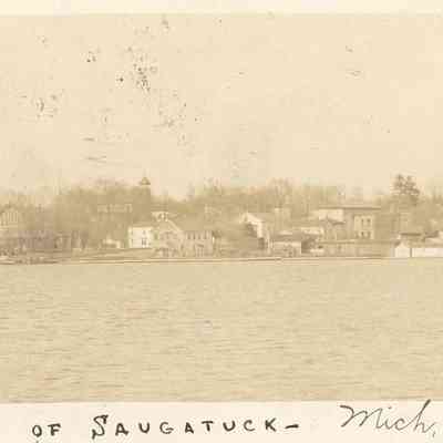 010.Waterfront.Saug1905.jpg 69KB: A river view of Saugatuck, Mich, Aug. 12, 1906