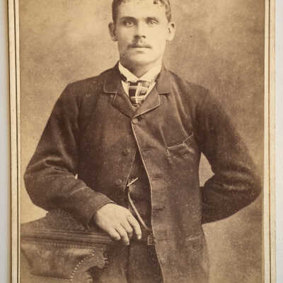 Tibbs, Robert