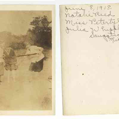 Barr-ThreeGirls-June-8-1918.JPG 193KB: June 8, 1918 - Natalie Reed, Miss Petertyl, Julia Whipple