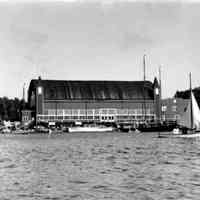          Papoose_race_ca_1940.jpg 378KB
   