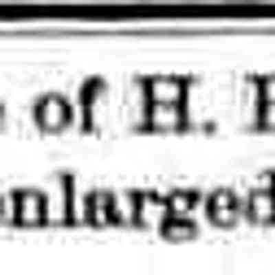cr1894081701HoltResOnHollandBeingEnlarged.jpg: H. Holt on Holland Street