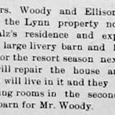cr1906101207LiveryBarnonLynnProperty.jpg: Mr. Woody, Mr. Ellison, Lynn property, Walz,