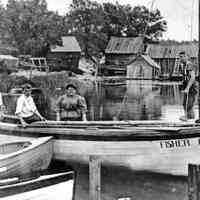          p166SewersFamily1910.jpg 1.4MB Fisher Boy docked at Fishtown; slightly larger version at 2023.10.20 - date estimates range from 1905 to 1910
   