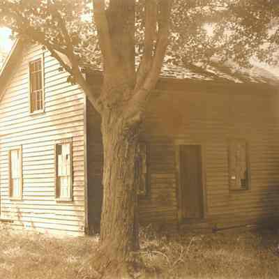 The Old House 96-1-54.jpg: Original image is in box 31, envelope 96-1-54