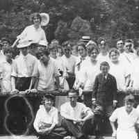          FerryFacesCa1910.jpg 486KB; crowd of happy tourists or visitors
   