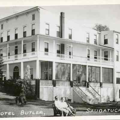 Hotel Butler ca 1958.jpg 1.8MB