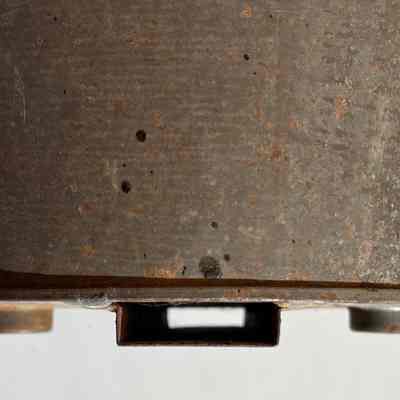 bottom feet and slot for clamping to table top