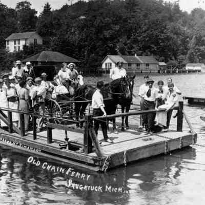 BG S Ferry with horses pg75.jpg 1MB: Parrish Simonson Old Chain Ferry, ca1900, also reprinted as white border postcard in 1920s