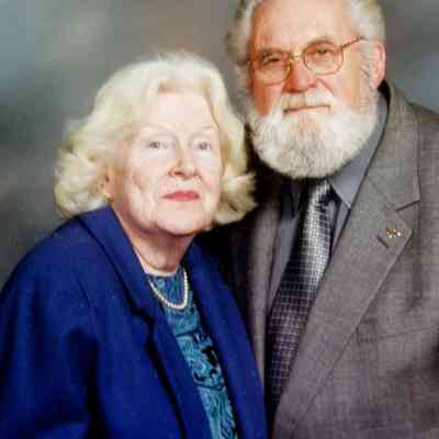 Betty& Warren Mulder.JPG 991KB