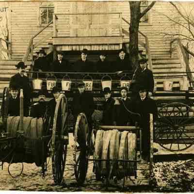 Firemen_by_Village_Hall_ca_1910.jpg 3.1KB