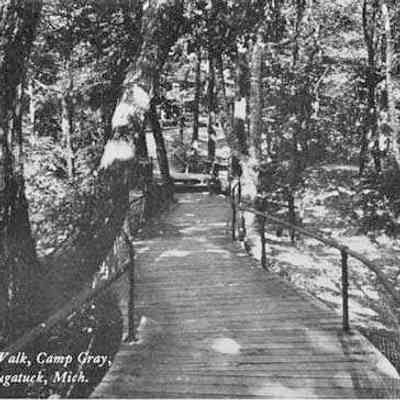 LeetWalkLakeCountyMuseumND.jpeg 182KB