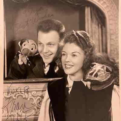 Burr Tillstrom with his puppets and Fran