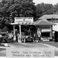          Holland & Francis gas station.jpg 587KB; from Greg Hoffman album
   