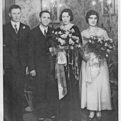 Douglass_Bryan_Wedding.jpg 2.9MB: Edward Wark, Douglas Bryan, Beatrice Wark, Mary Hans Wark ca 1933
