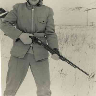 Mann0022-Lorna-c1948.JPG 392KB