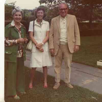 Mann0114-May29-1975-JaneOMeara.JPG 151KB