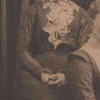          HH-ChoirGroup-AliceBandle.jpg 290KB
   