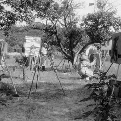 class022.jpg 273KB: Painting costumed model