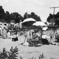          ridge-class070.jpg 317KB; Painting choice of two costumed models
   