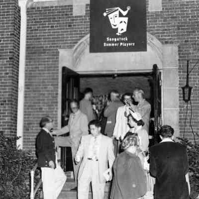2audienceEarly.jpg 325KB: Old Saugatuck High School that burned in 1950