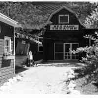          Barn.jpg 1MB
   