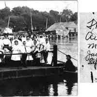          Heath_family_on_ferry.jpg 719KB
   