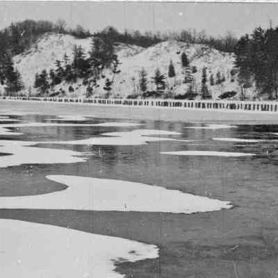 Old harbor 1955.jpg 315KB