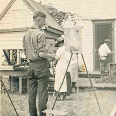 paintingoutdoors.jpeg 4.1MB: behind Inn