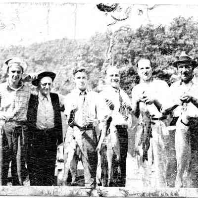 89-1-83G Fishing.jpg 863KB - For original see box 31, envelope 89-1-83g