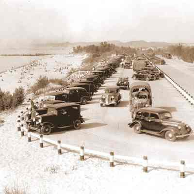 Oval Beach1936.jpg 929KB