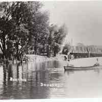          Boating by bridge Saug shore.jpg 1.2MB
   