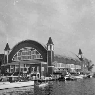 PavilionSnapshotCa1958.jpg 411KB